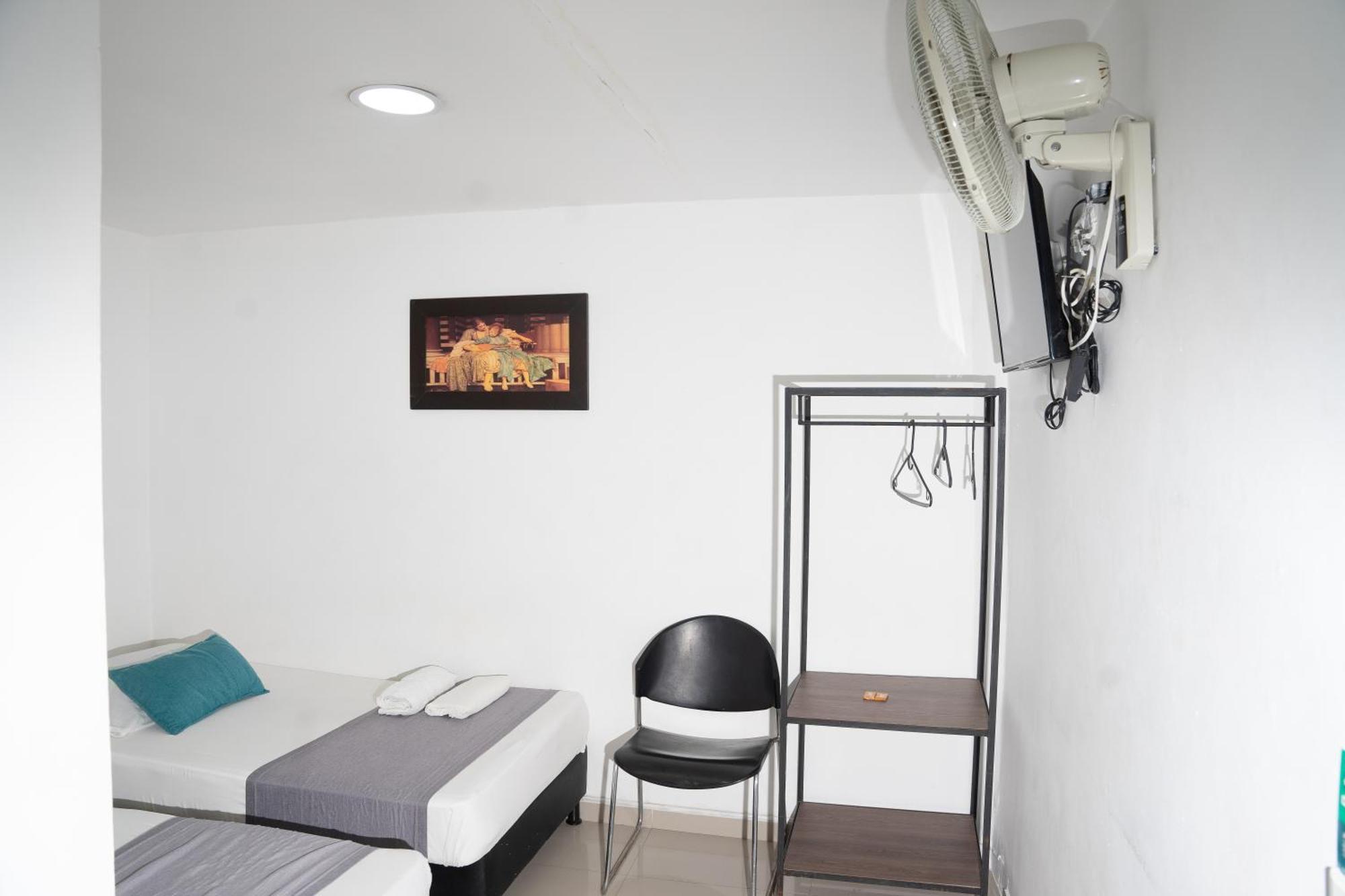 Hotel Laureles De Aburra Medellín Zewnętrze zdjęcie